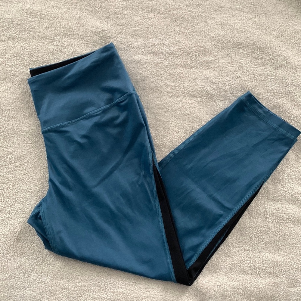 Knockout by Victoria Sport capri